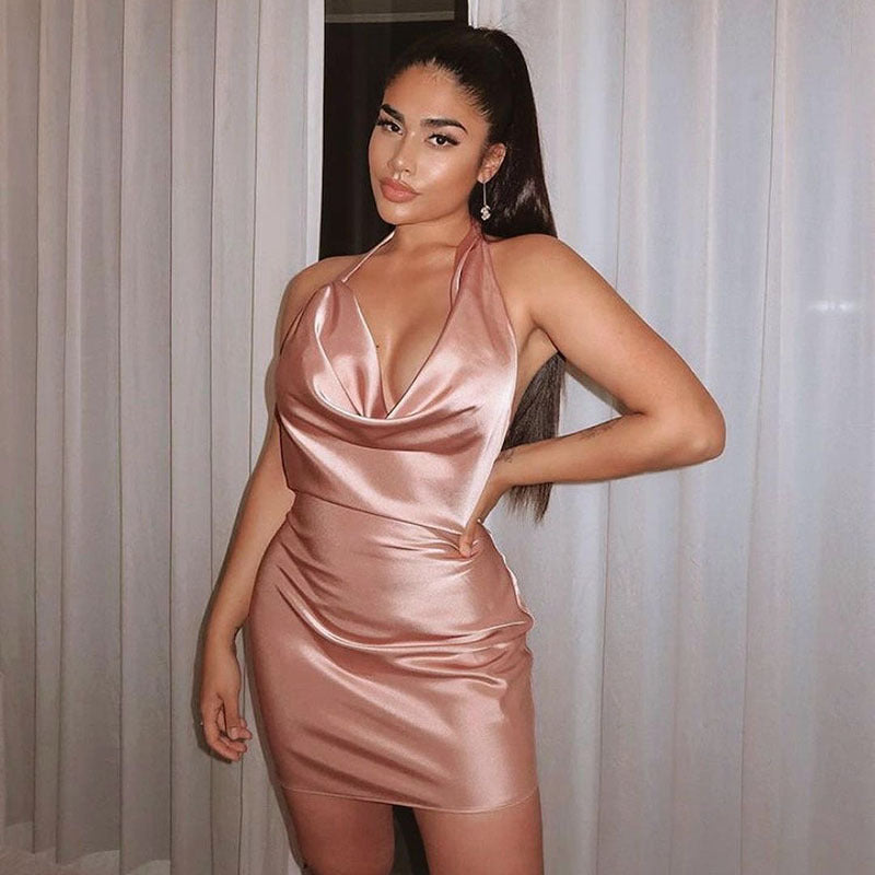 Satin Mini Dress – Elegantes Abendkleid mit Neckholder