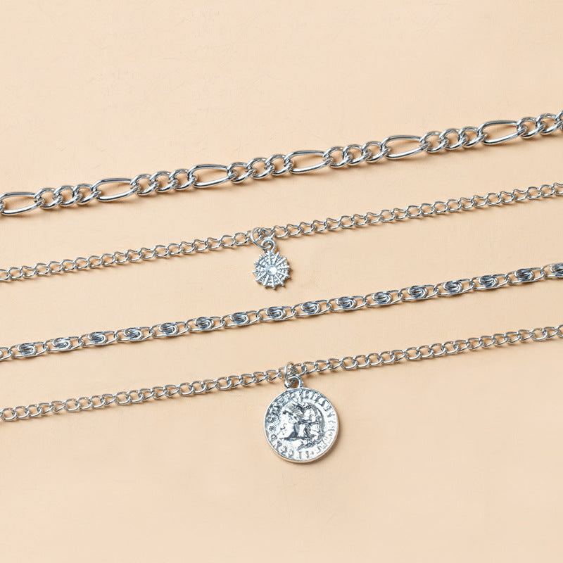 Layered Coin Necklace – Mehrschichtige Goldkette